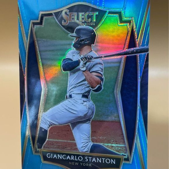 2021 Select Giancarlo Stanton Blue Prizm Serial 13/35 New York Yankees Card #175 - Picture 3 of 5